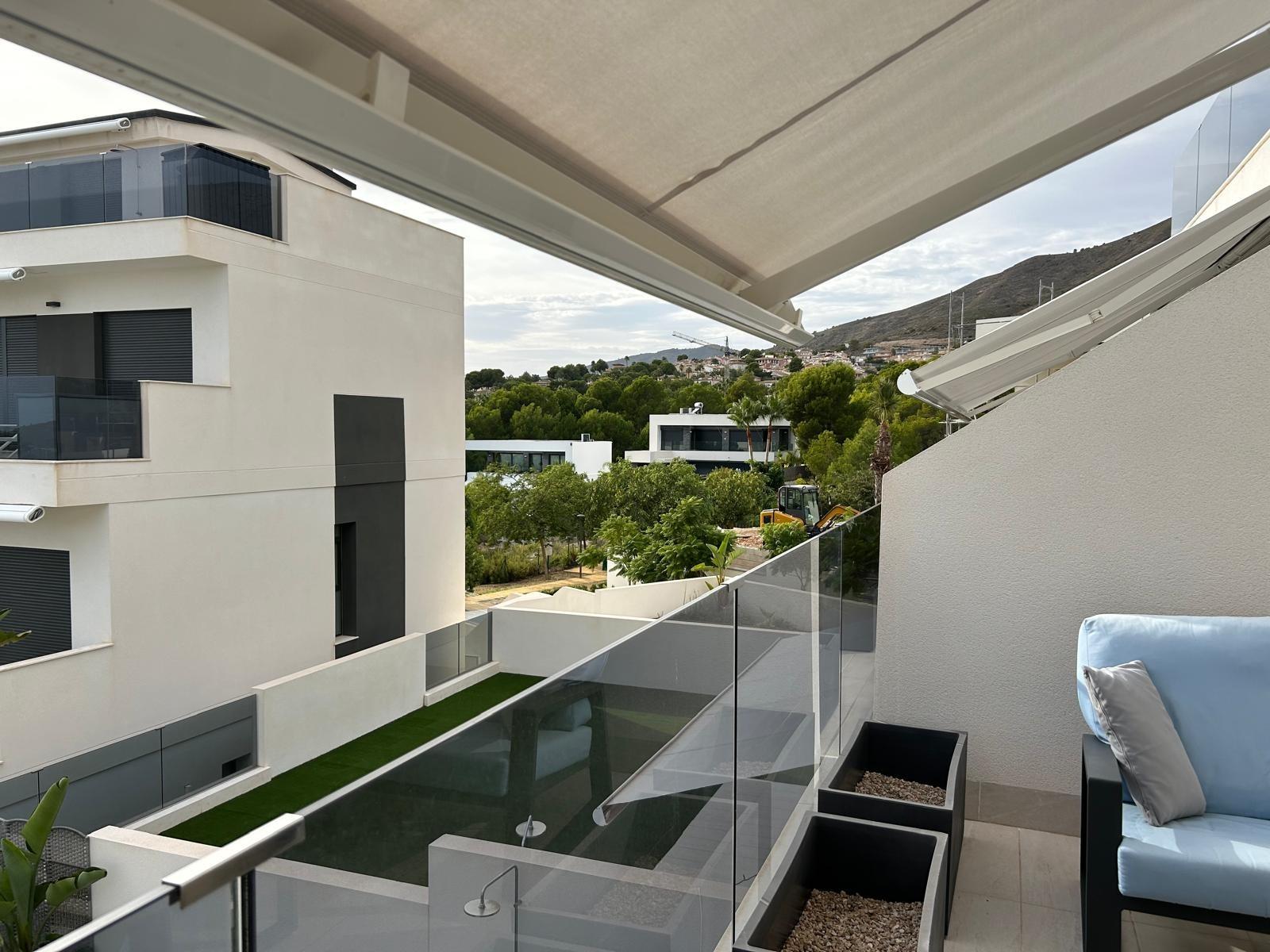 Wohnung mit 4 Zimmern und 2 Bädern ☀️ in Finestrat, Spanien