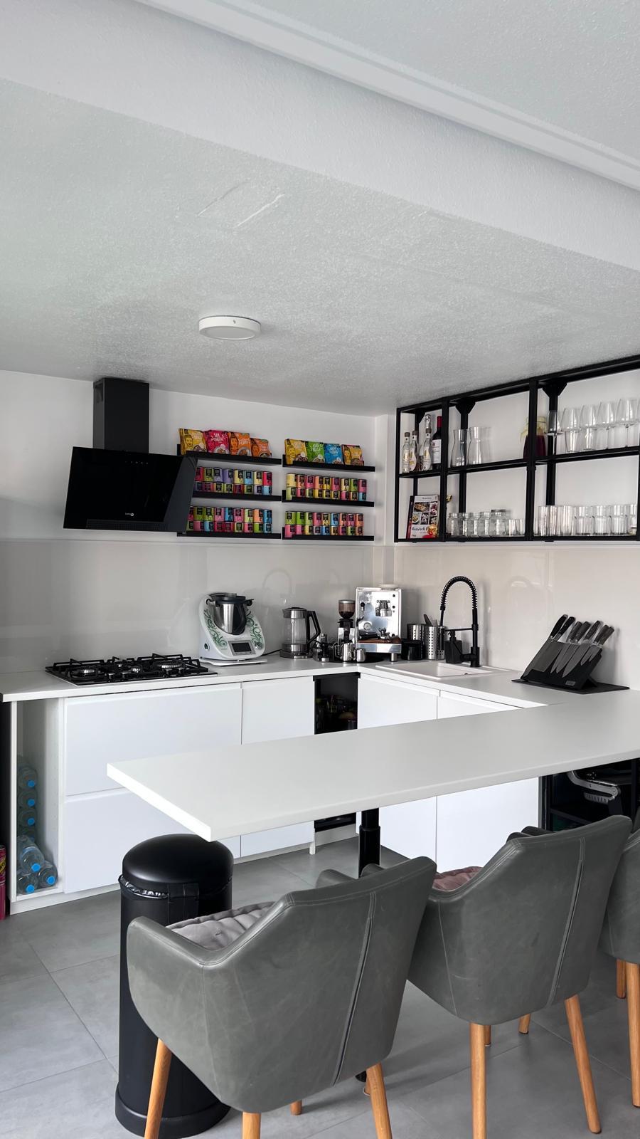 Exklusives Penthouse in Torrevieja inkl. Tiefgarage – Nur 450 Meter vom Sandstrand entfernt! ⛱ Torrevieja - Alicante - Spanien