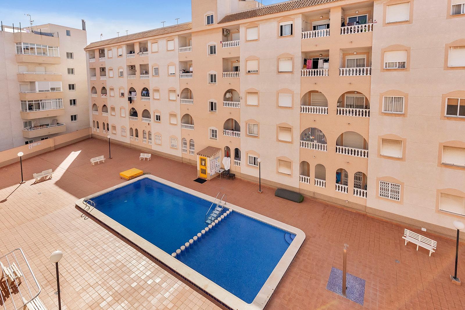 Ferienwohnung mit Pool im Herzen von Torrevieja · Playa del Cura☀️