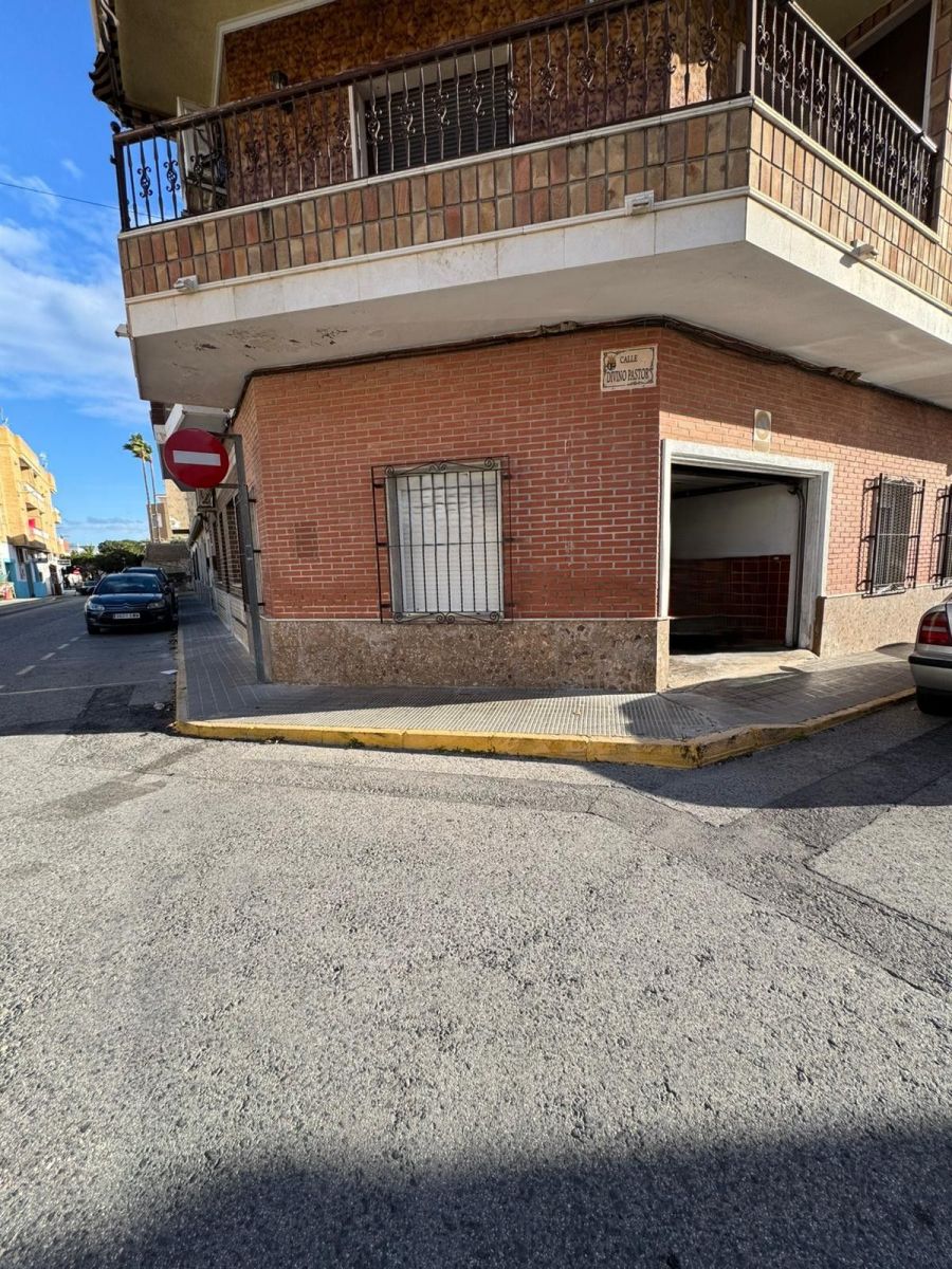 Villa in Los Montesinos☀️
