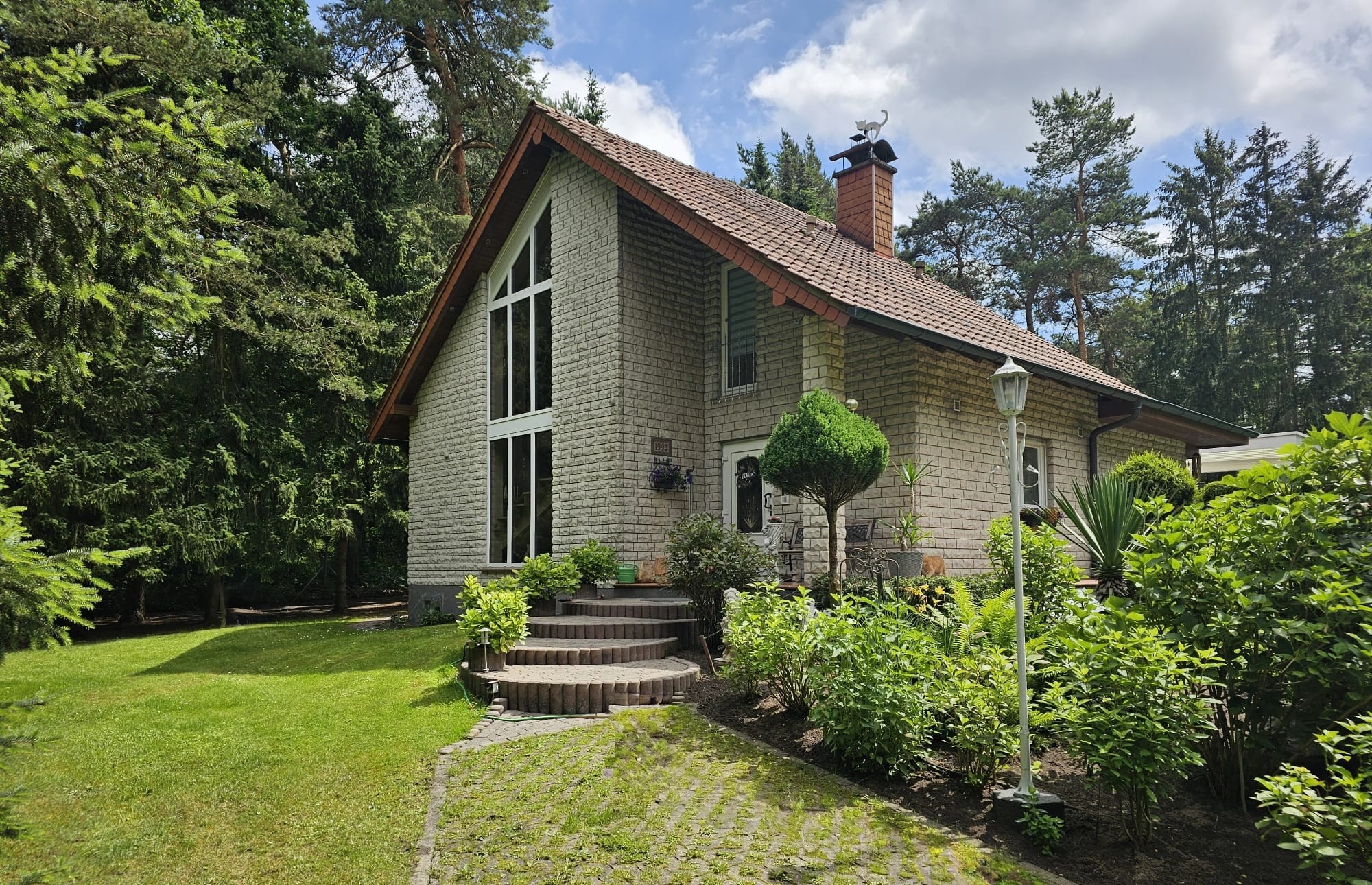 Einzigartiges Einfamilienhaus am Teutoburger Wald – Naturnahes Wohnen mit hervorragender Verkehrsanbindung am Senner Hellweg in Bielefeld